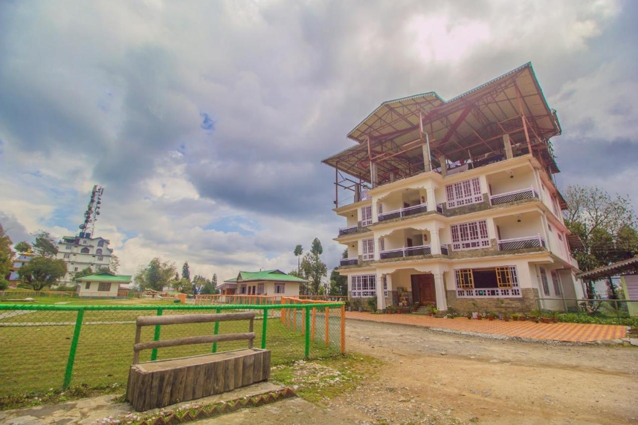 The Pelling Resort Exterior photo